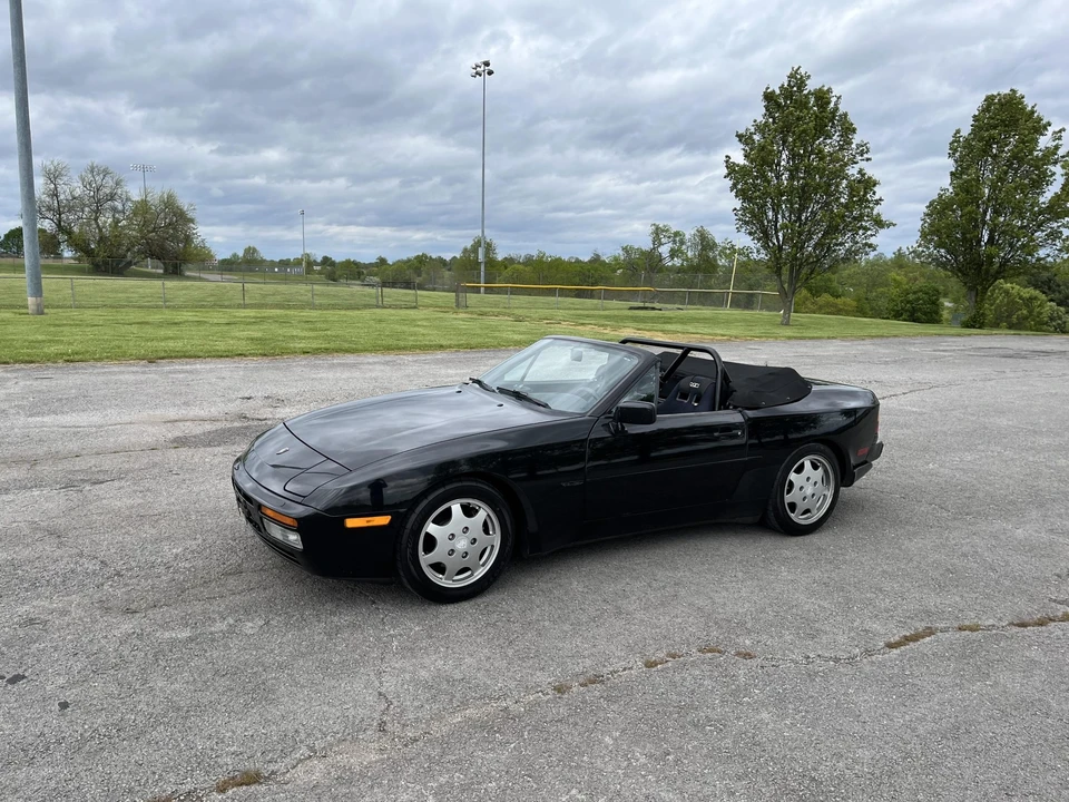 1990 Porsche 944 S2 - Image 25 of 31