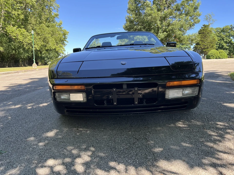 1990 Porsche 944 S2 - Image 2 of 31