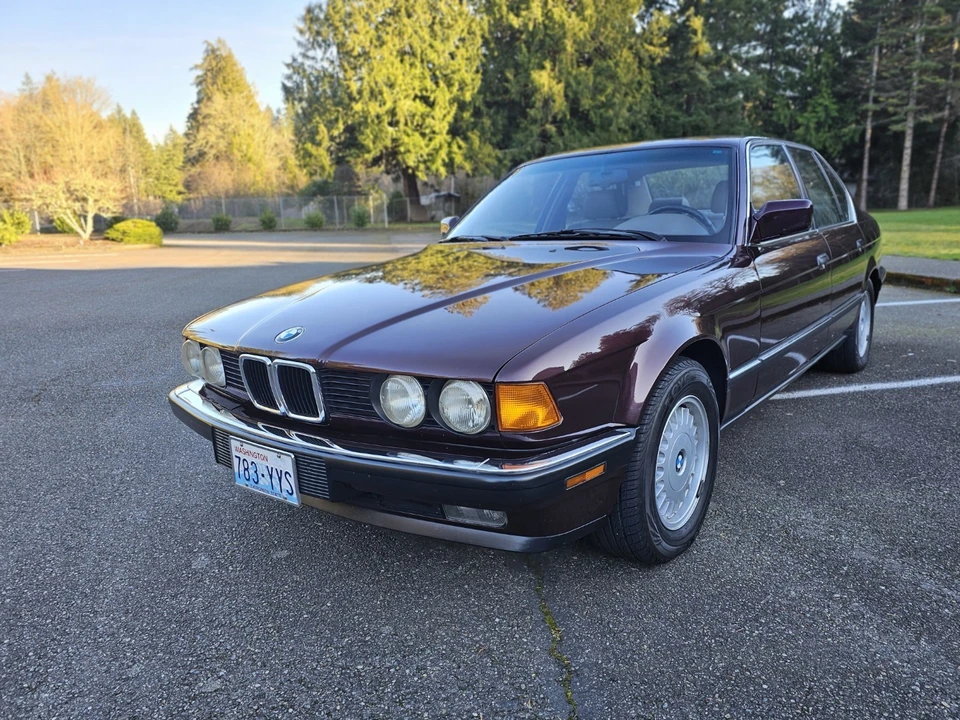 1991 BMW E32 7 Series - Image 3 of 31