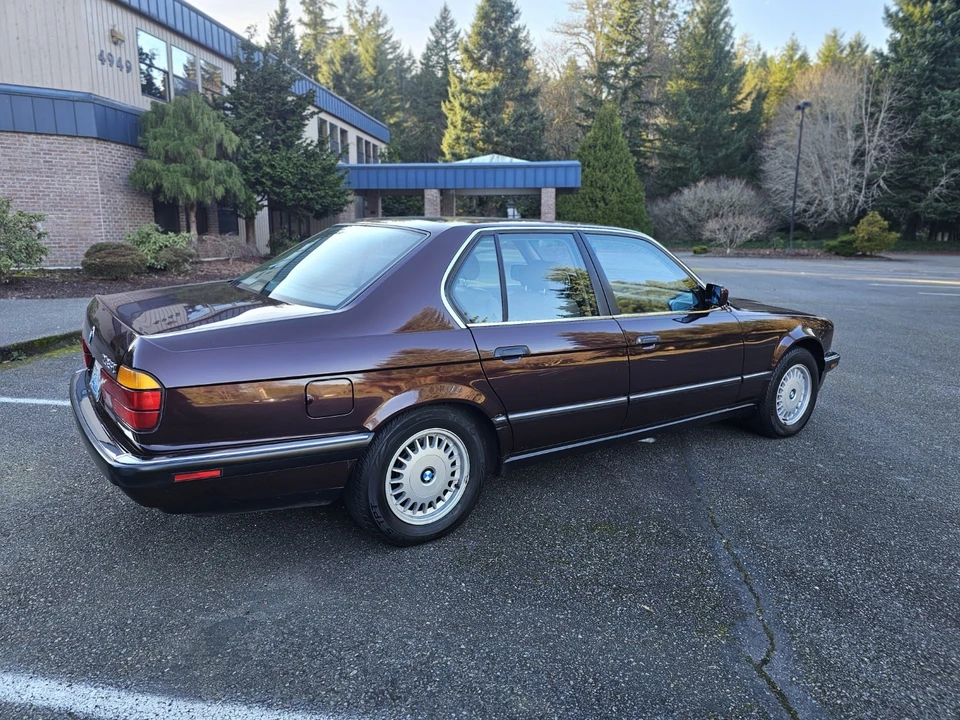 1991 BMW E32 7 Series - Image 10 of 31