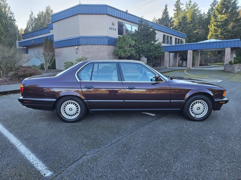1991 BMW E32 7 Series - Image 8 of 31