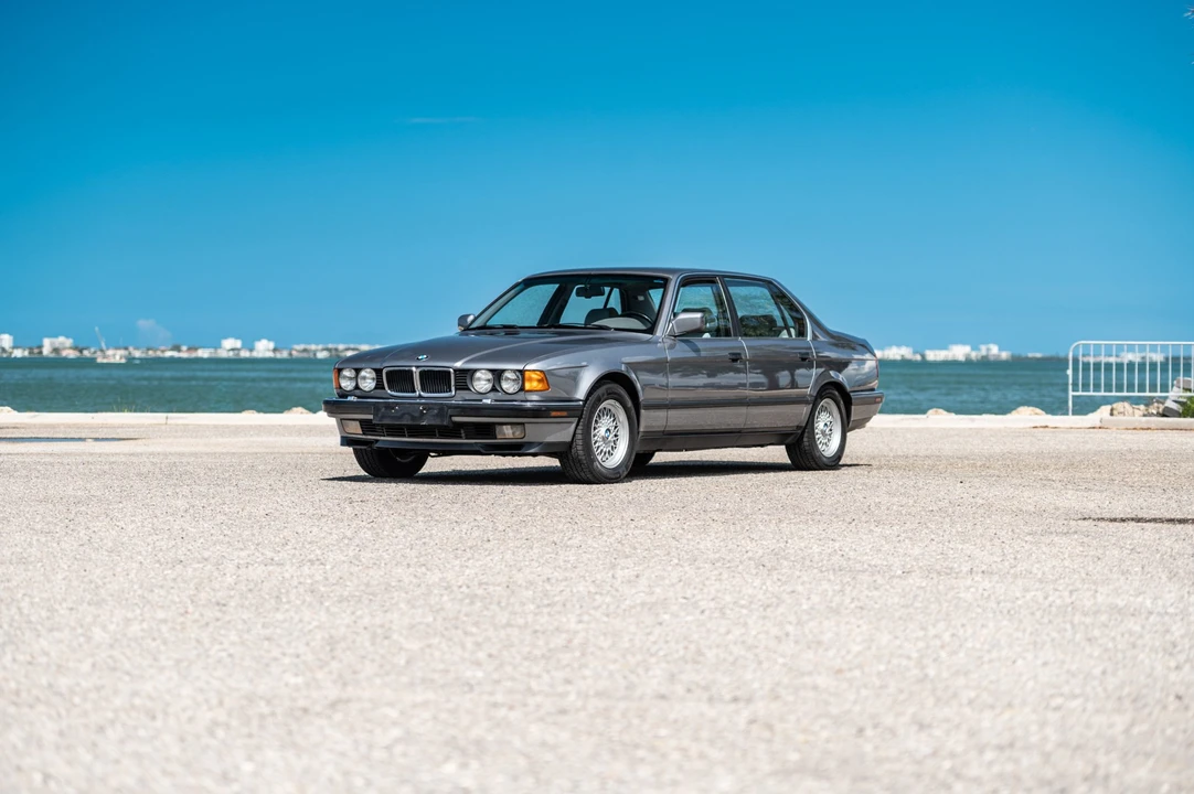 1991 BMW E32 7 Series - Image 2 of 31