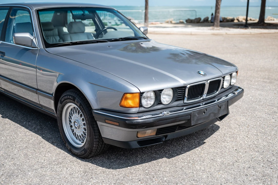 1991 BMW E32 7 Series - Image 19 of 31