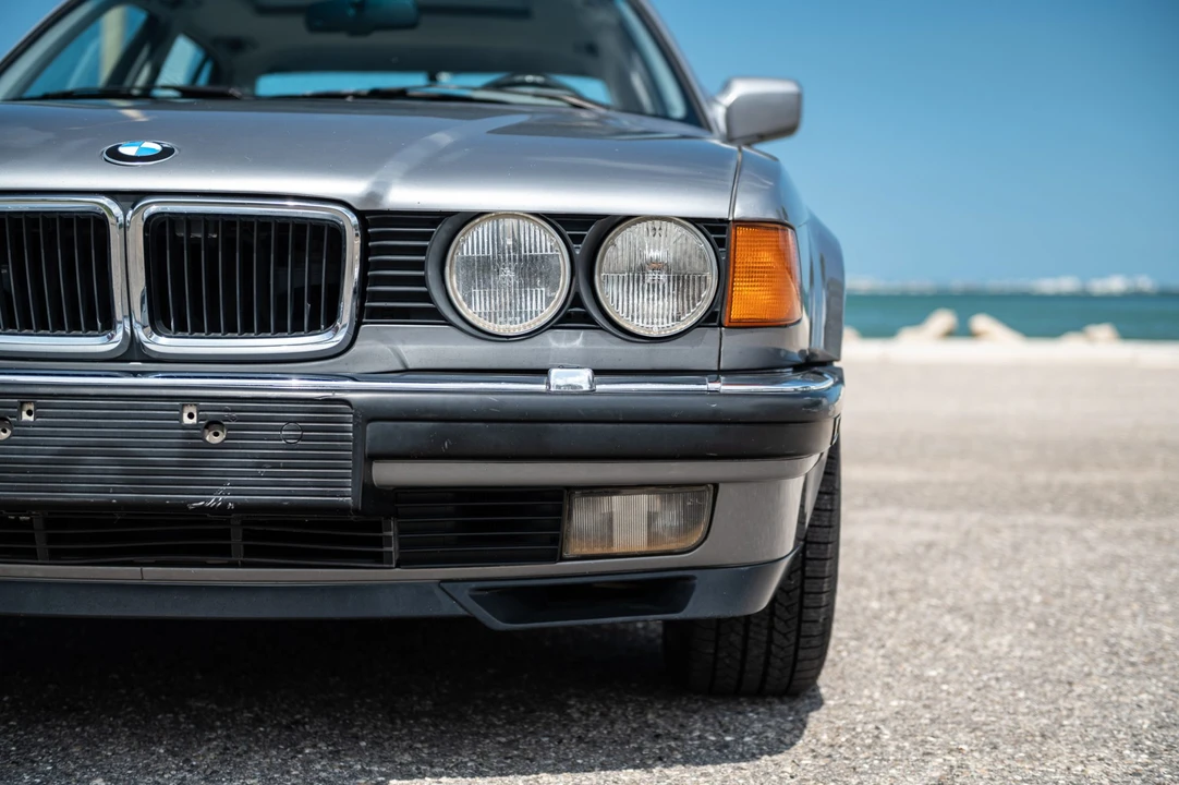 1991 BMW E32 7 Series - Image 25 of 31
