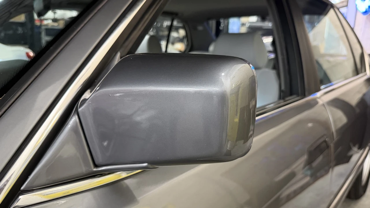 1991 BMW E32 7 Series - Image 26 of 31