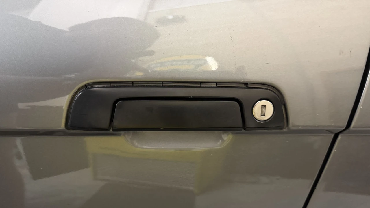 1991 BMW E32 7 Series - Image 27 of 31