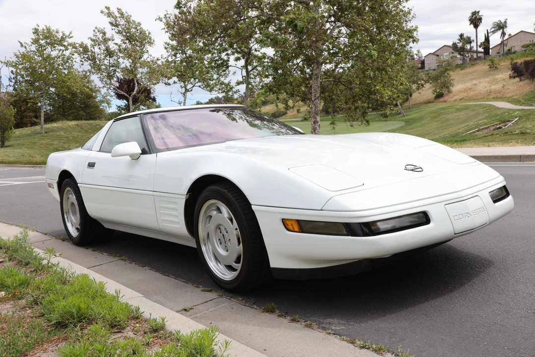 1991 Chevrolet Corvette C4 ZR1 - Image 14 of 31