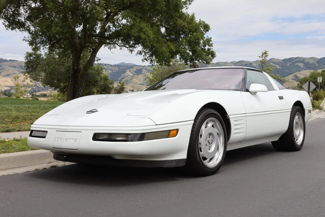 1991 Chevrolet Corvette C4 ZR1 - Image 4 of 31