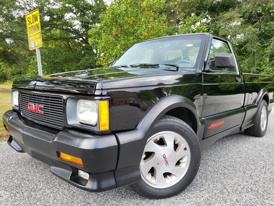 1991 GMC Syclone - Image 6 of 31