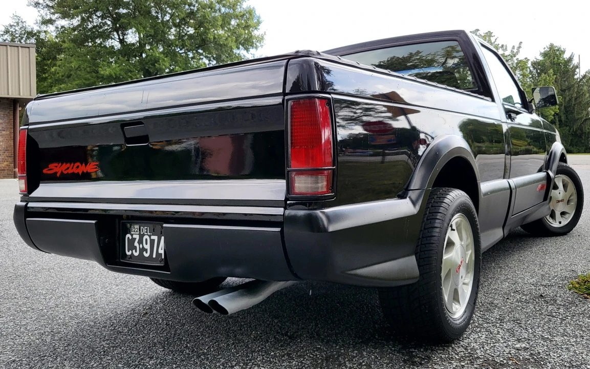 1991 GMC Syclone - Image 13 of 31