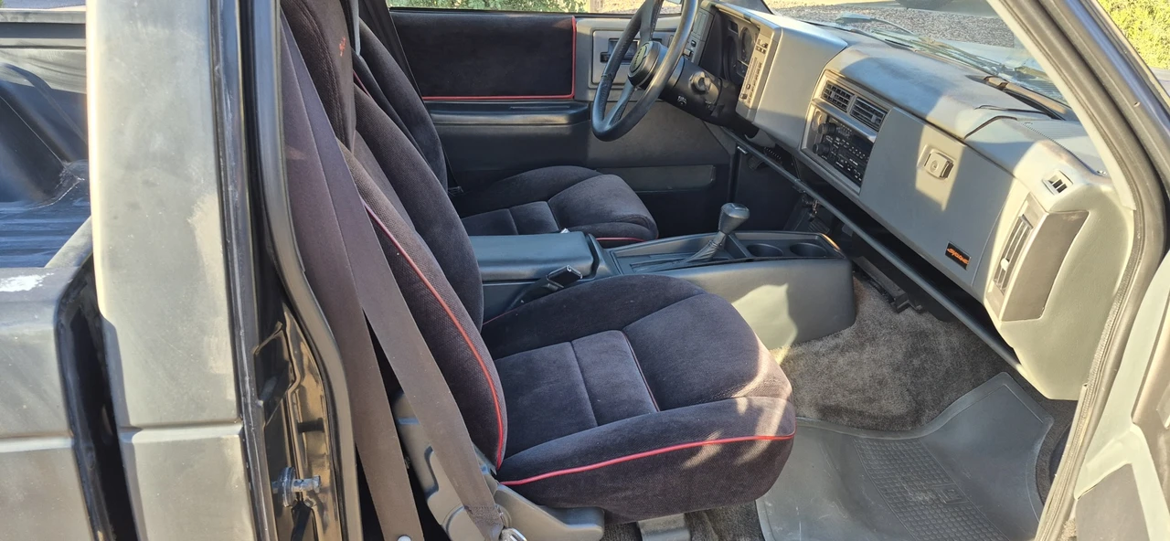 1991 GMC Syclone - Image 28 of 31
