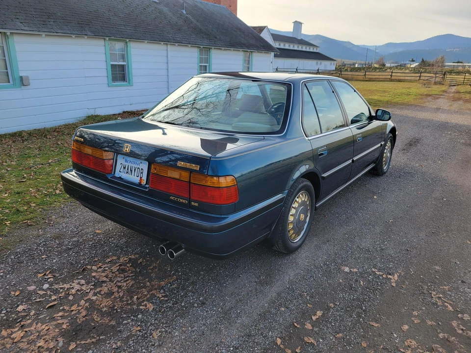 1991 Honda Accord 4th Gen - Image 11 of 31