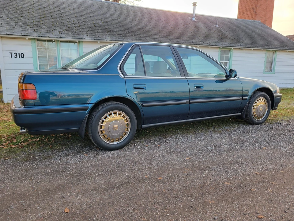 1991 Honda Accord 4th Gen - Image 8 of 31