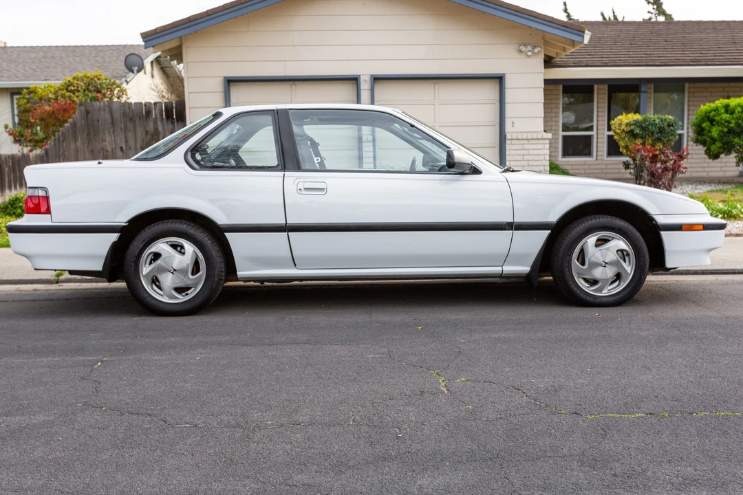 1991 Honda Prelude 3rd Gen - Image 9 of 31