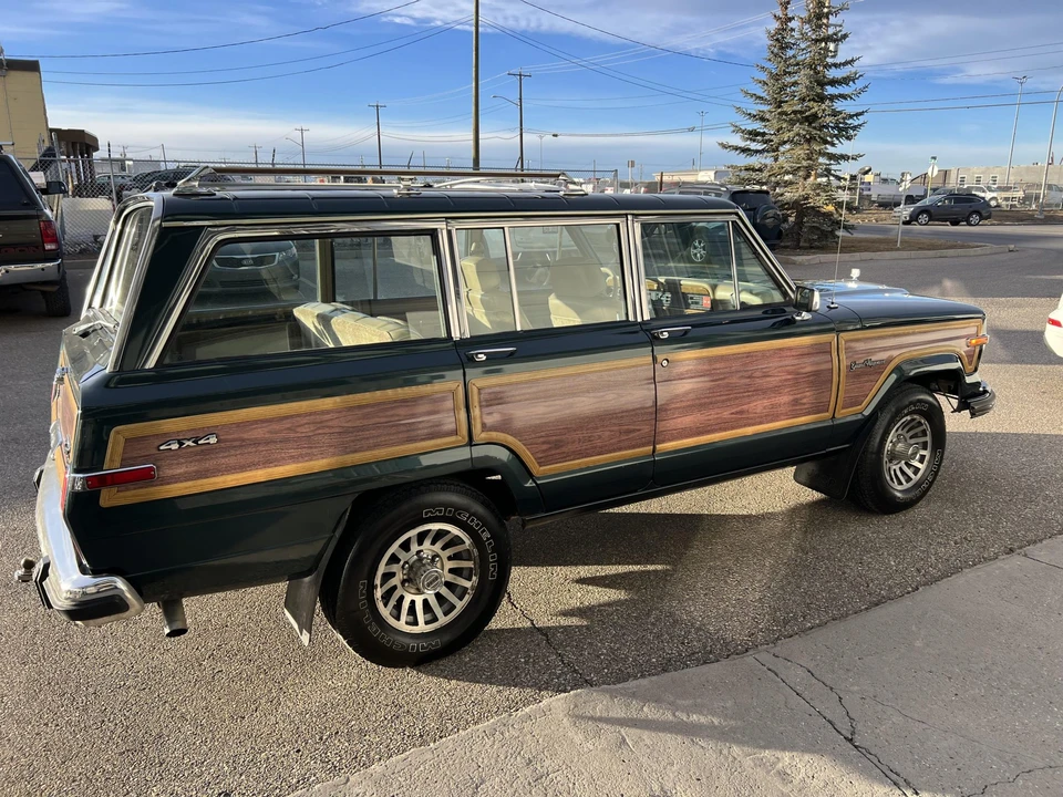 1991 Jeep SJ Grand Wagoneer - Image 17 of 31