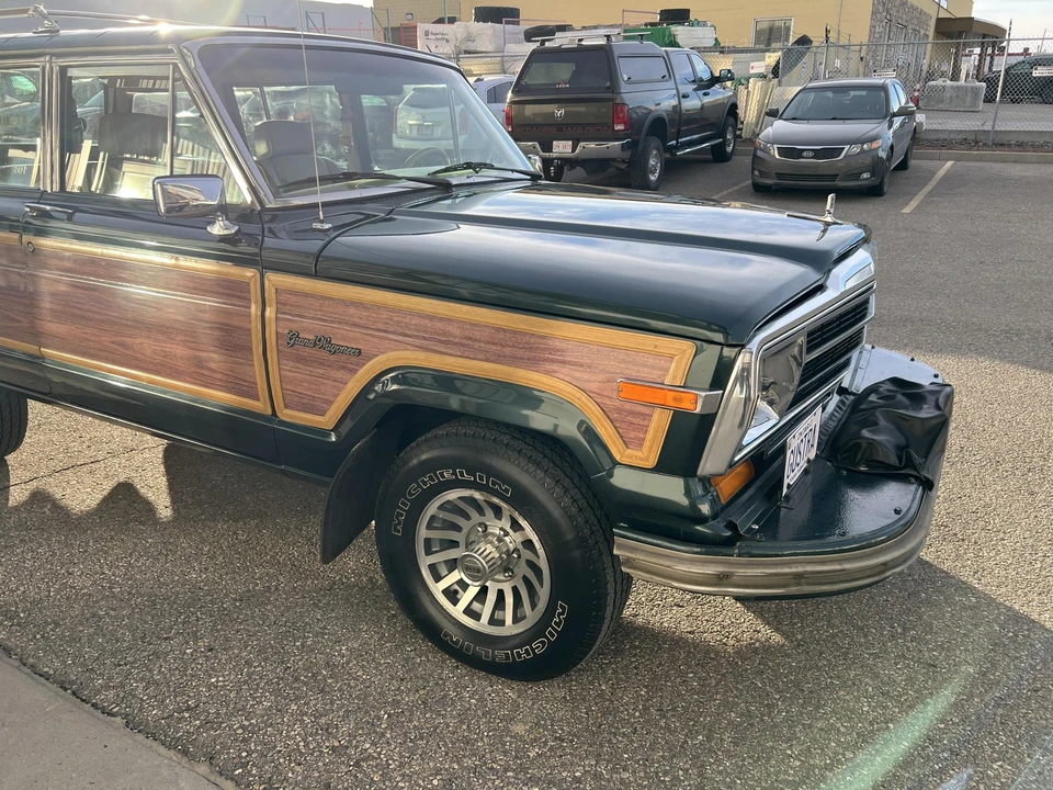 1991 Jeep SJ Grand Wagoneer - Image 25 of 31