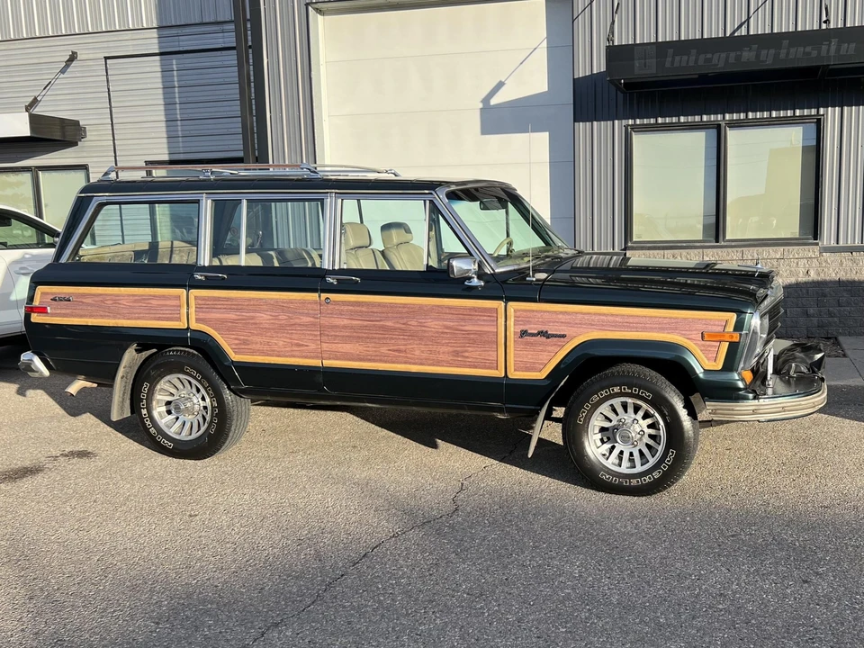 1991 Jeep SJ Grand Wagoneer - Image 3 of 31