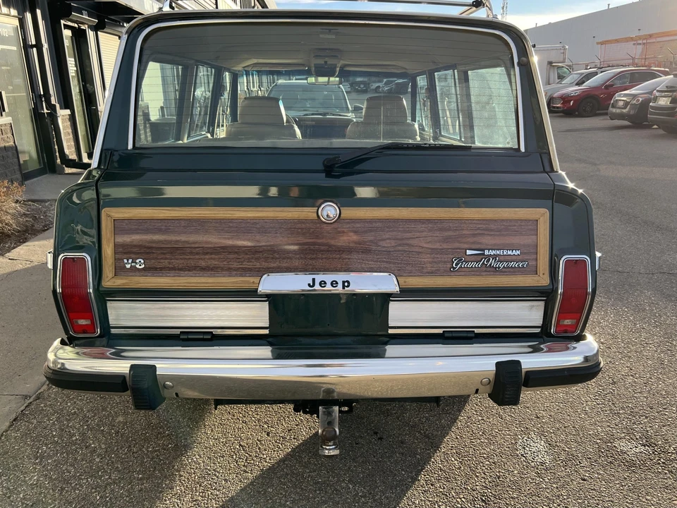 1991 Jeep SJ Grand Wagoneer - Image 10 of 31