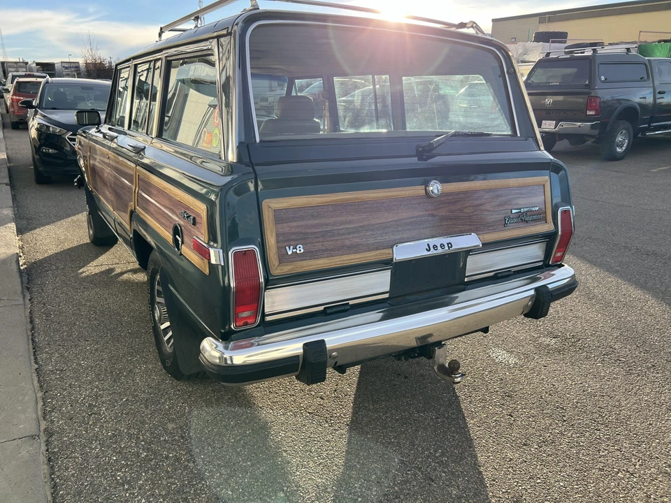 1991 Jeep SJ Grand Wagoneer - Image 11 of 31