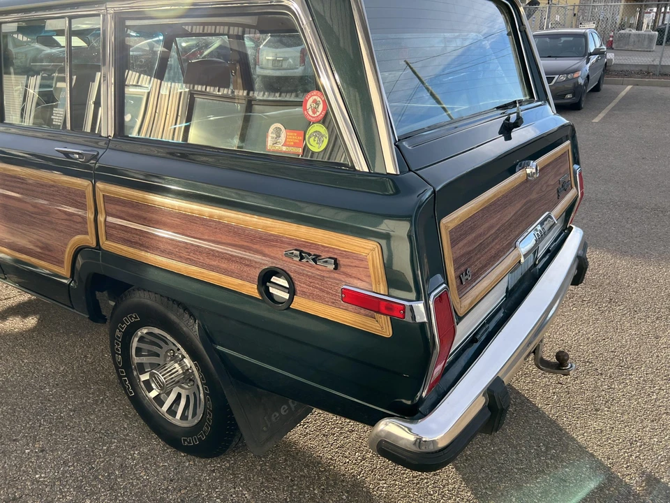 1991 Jeep SJ Grand Wagoneer - Image 30 of 31
