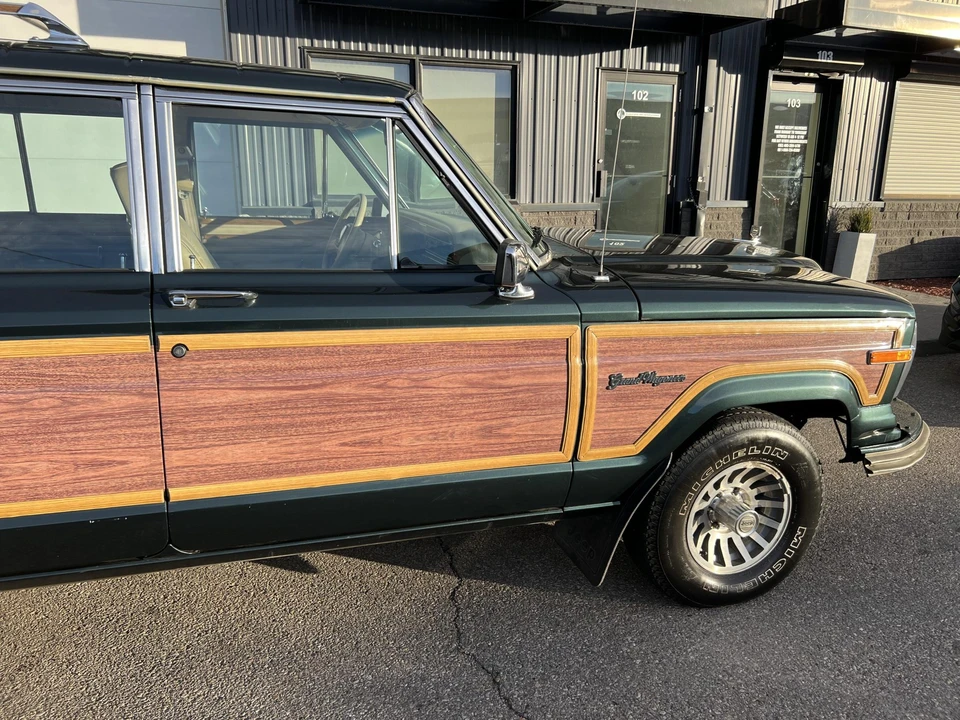 1991 Jeep SJ Grand Wagoneer - Image 27 of 31
