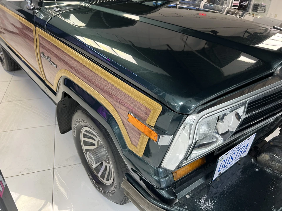 1991 Jeep SJ Grand Wagoneer - Image 24 of 31