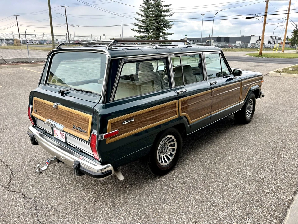 1991 Jeep SJ Grand Wagoneer - Image 8 of 31