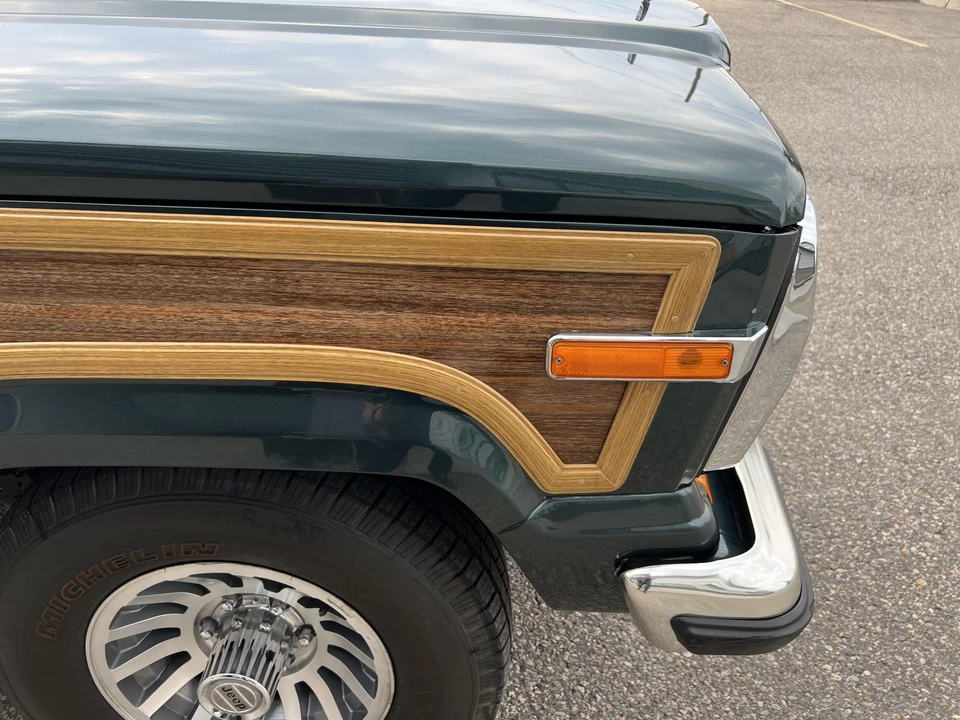 1991 Jeep SJ Grand Wagoneer - Image 25 of 31