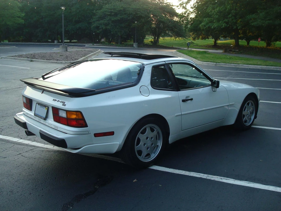 1991 Porsche 944 S2 - Image 10 of 31