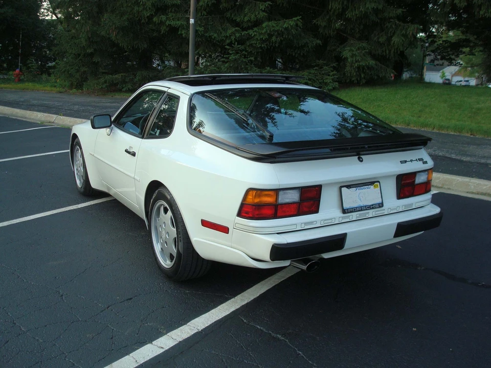 1991 Porsche 944 S2 - Image 8 of 31