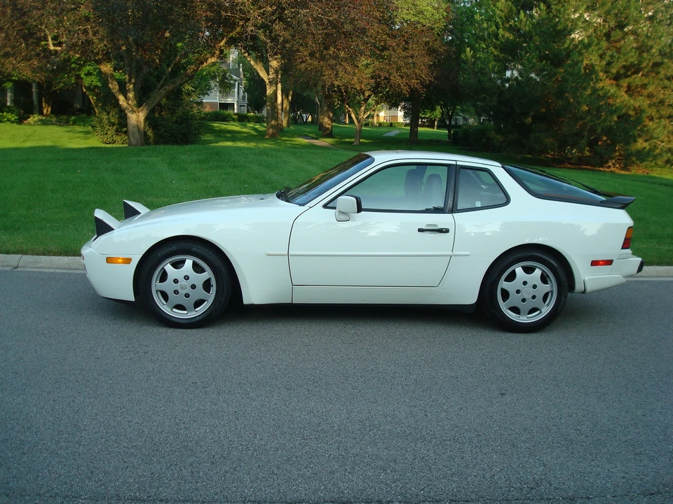 1991 Porsche 944 S2 - Image 5 of 31
