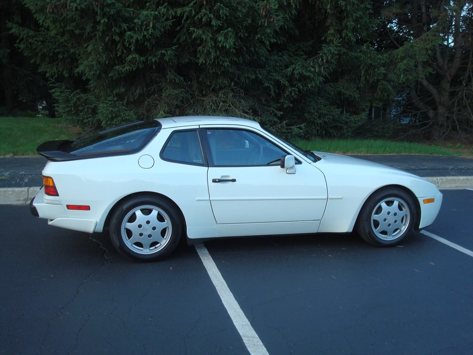 1991 Porsche 944 S2 - Image 12 of 31