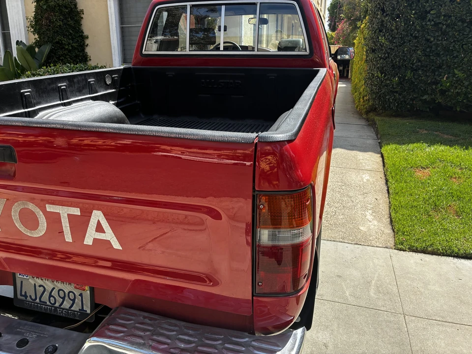 1991 Toyota Hilux 5th Gen - Image 21 of 31