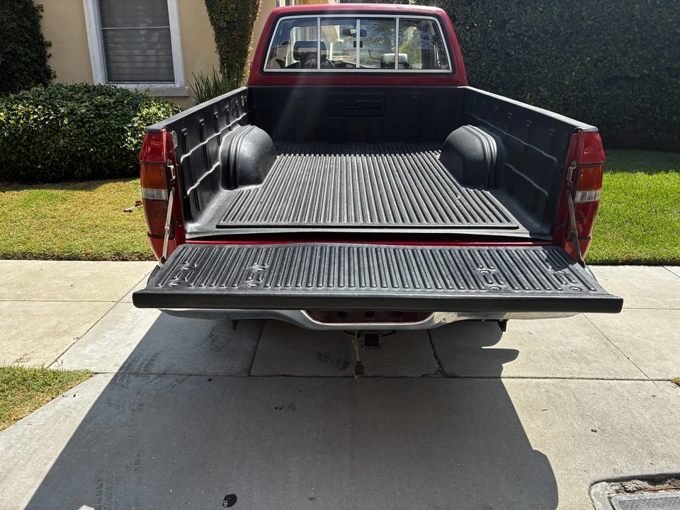 1991 Toyota Hilux 5th Gen - Image 29 of 31