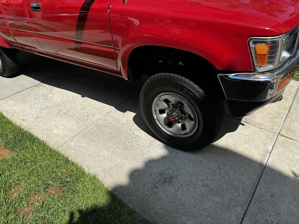 1991 Toyota Hilux 5th Gen - Image 15 of 31
