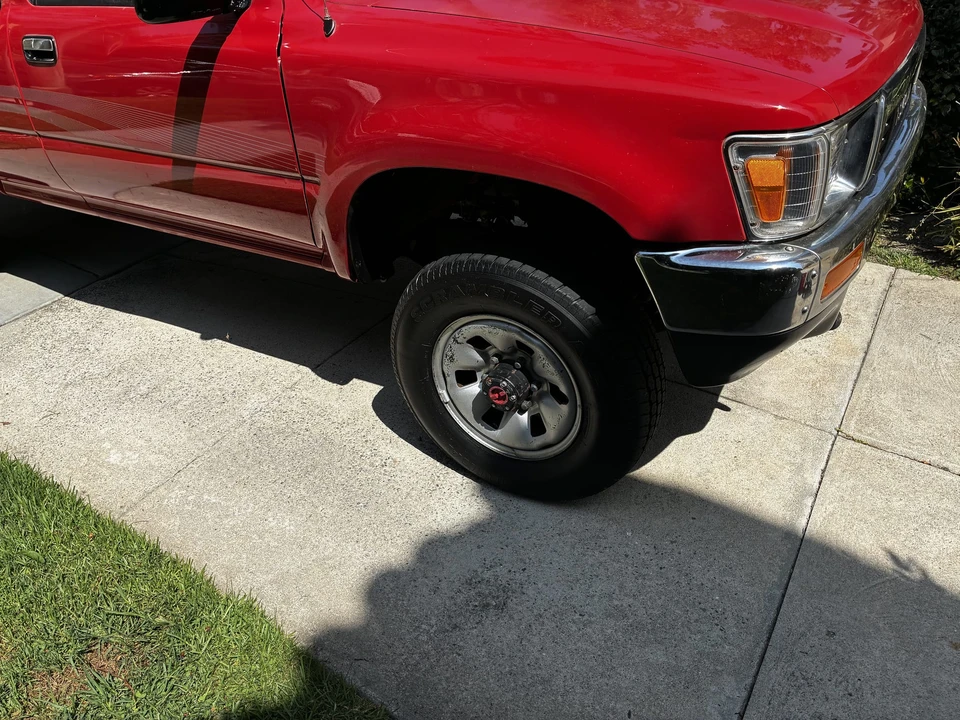1991 Toyota Hilux 5th Gen - Image 14 of 31