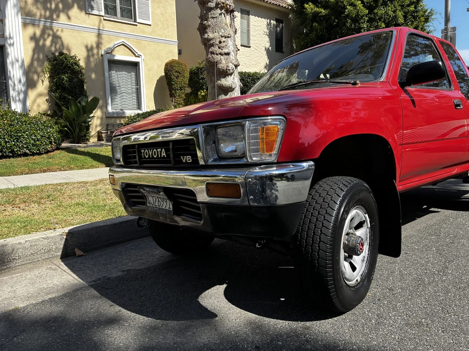 1991 Toyota Hilux 5th Gen - Image 17 of 31