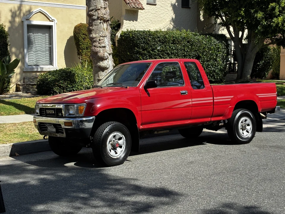 1991 Toyota Hilux 5th Gen - Image 6 of 31