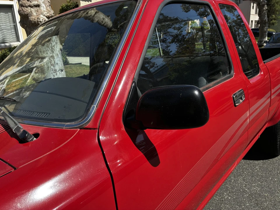 1991 Toyota Hilux 5th Gen - Image 18 of 31