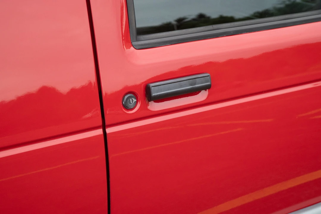 1992 GMC Syclone - Image 30 of 31