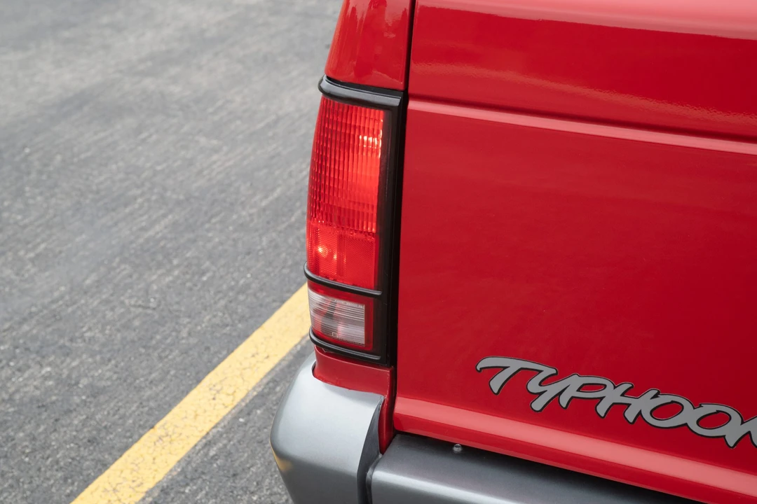 1992 GMC Syclone - Image 28 of 31