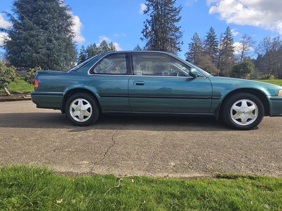 1992 Honda Accord 4th Gen - Image 11 of 31