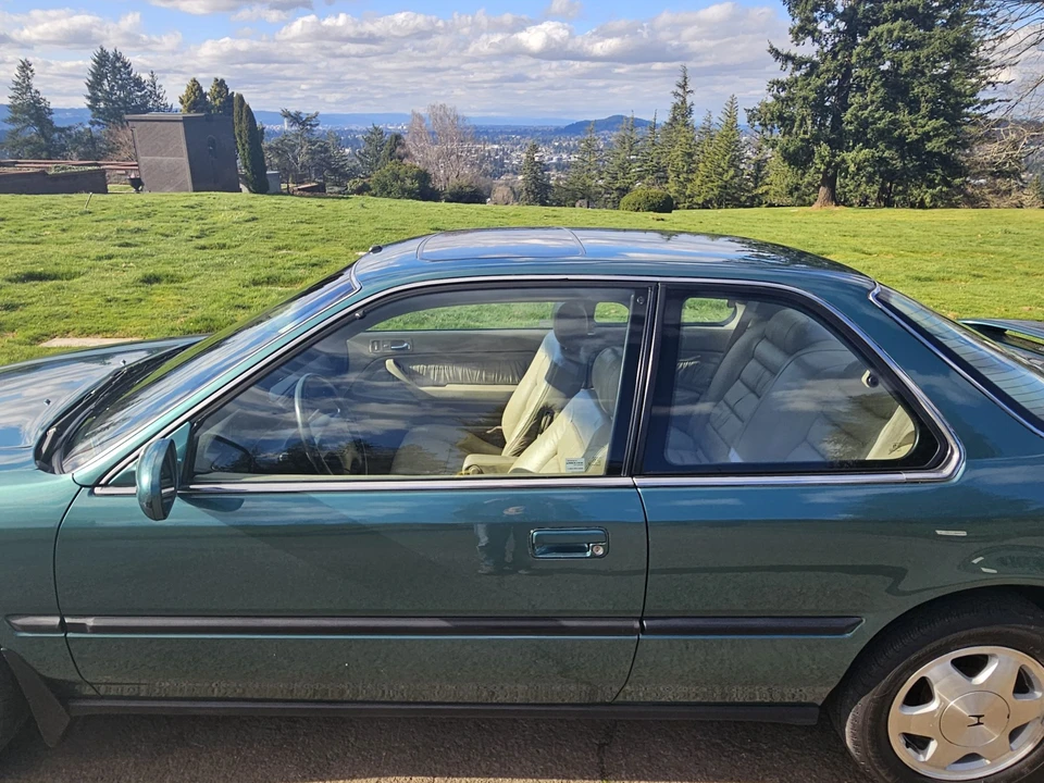 1992 Honda Accord 4th Gen - Image 26 of 31