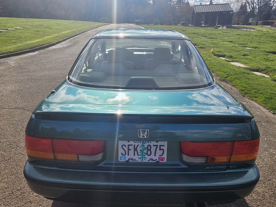 1992 Honda Accord 4th Gen - Image 15 of 31