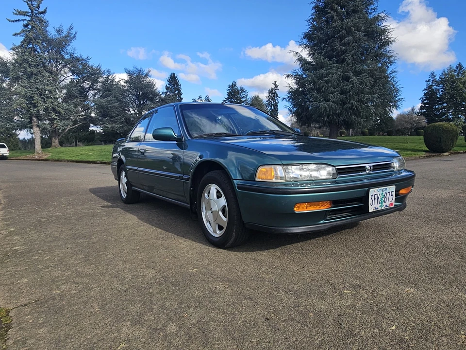 1992 Honda Accord 4th Gen - Image 13 of 31