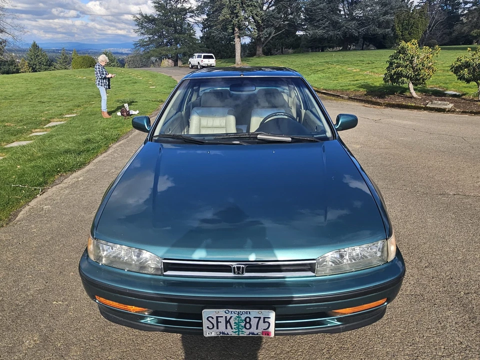 1992 Honda Accord 4th Gen - Image 14 of 31