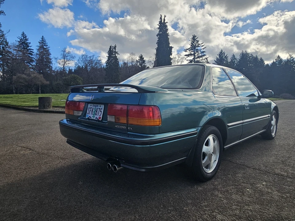 1992 Honda Accord 4th Gen - Image 10 of 31