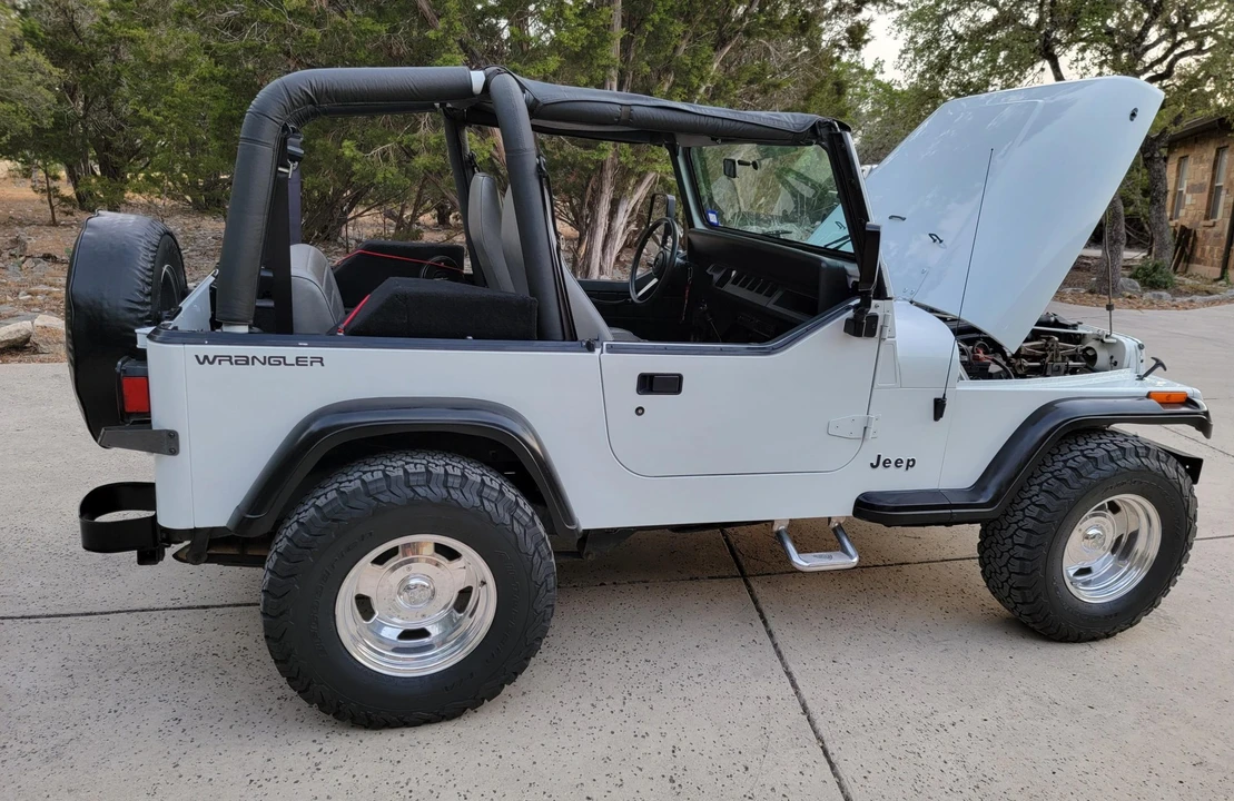 1992 Jeep YJ Wrangler - Image 12 of 31