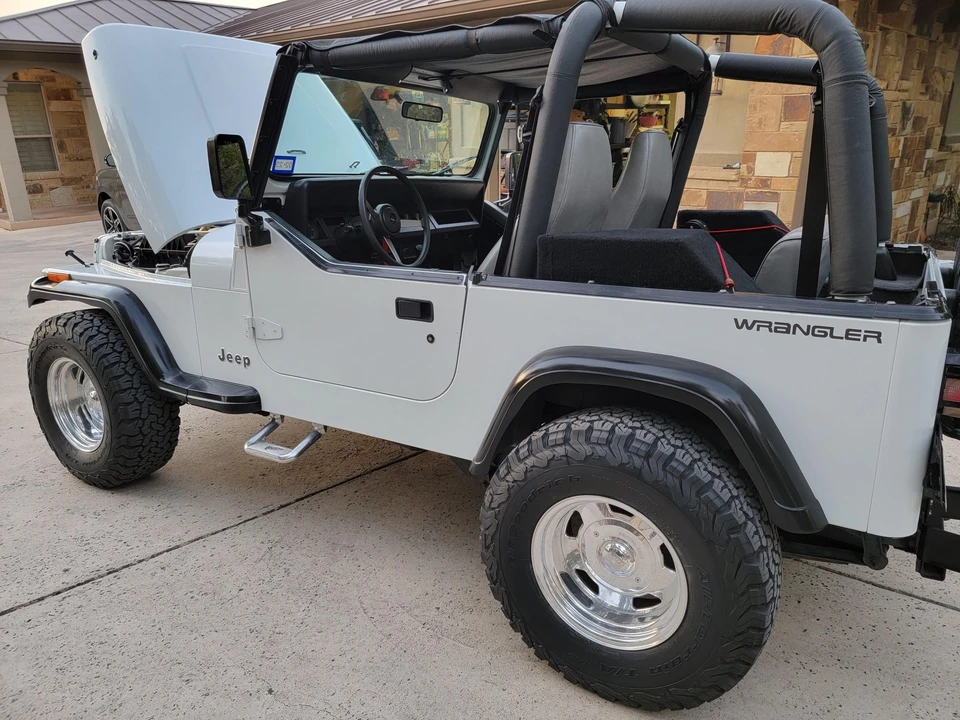 1992 Jeep YJ Wrangler - Image 13 of 31