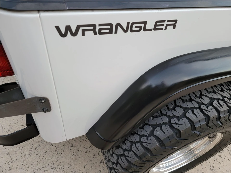 1992 Jeep YJ Wrangler - Image 24 of 31